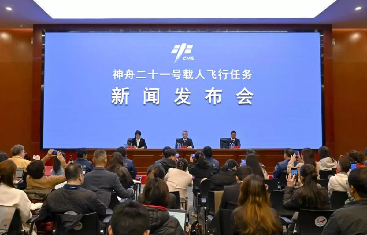 Çin, 2030’a Kadar Ay’a İnsanlı İniş Vadediyor