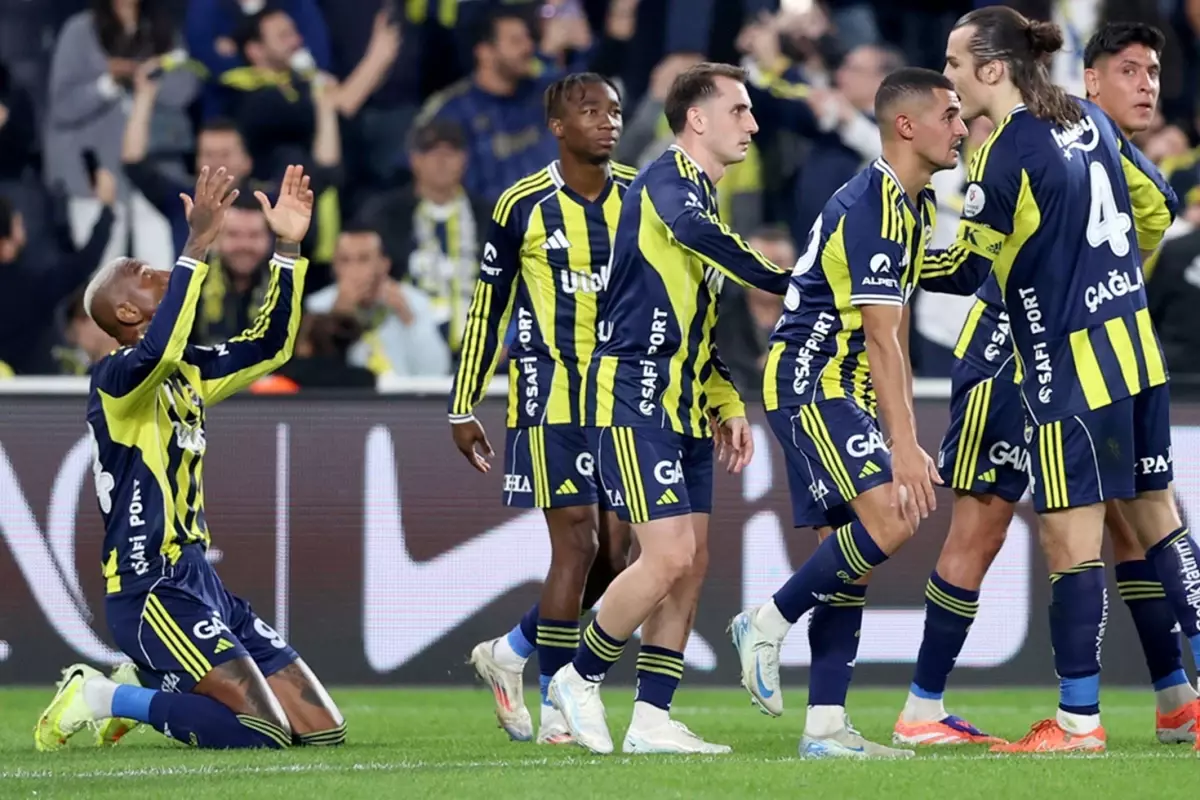 Fenerbahçe yıldızlarıyla kritik 3 puanın sahibi