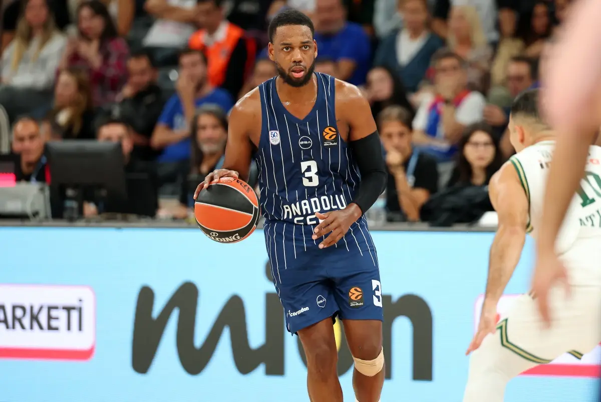 Anadolu Efes, Panathinaikos’a Yenildi