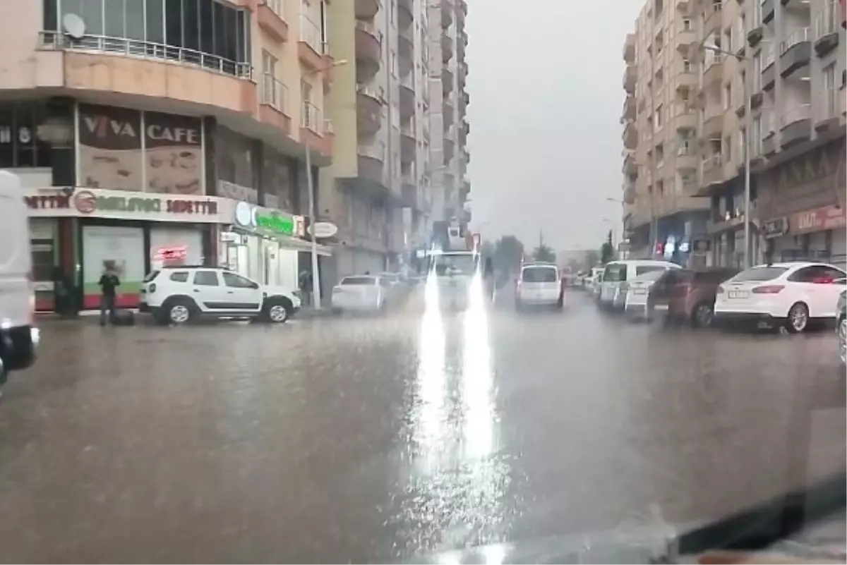 Mardin’de Sağanak Su Baskınlarına Neden Oldu