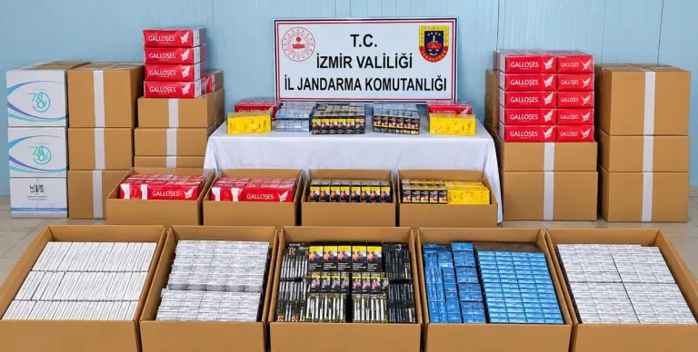 Torbalı’da iş yerine düzenlenen operasyonda 27 bin paket kaçak sigara ele geçirildi